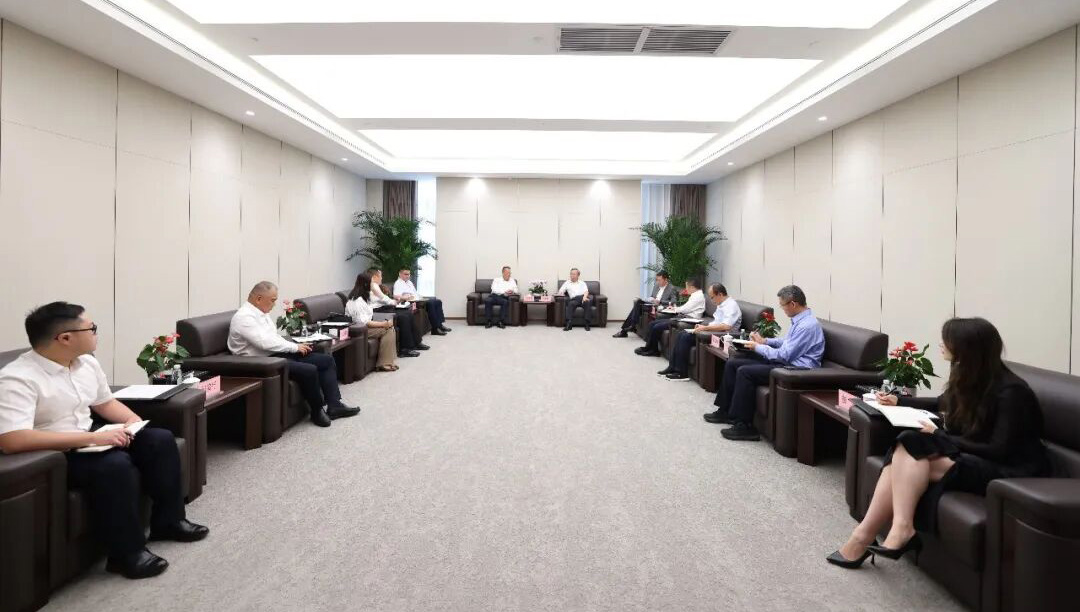 劉敬楨會(huì)見海南物流集團(tuán)黨委書記、董事長(zhǎng)劉海榮